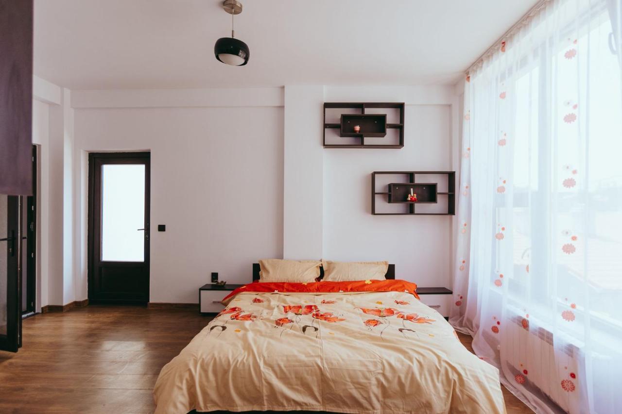 Casa Selly Hotel Tulcea Bagian luar foto